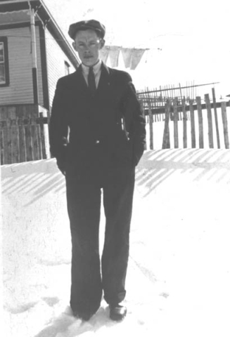 437: Tom Norman. [courtesy of Jessie (Bishop) Griffin]  - son of Thomas Norman &amp;amp; Jane Traverse